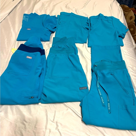 Med Couture (Insigts) Teal Scrub Set SZ XS - regular straight leg w/slits - Picture 9 of 9
